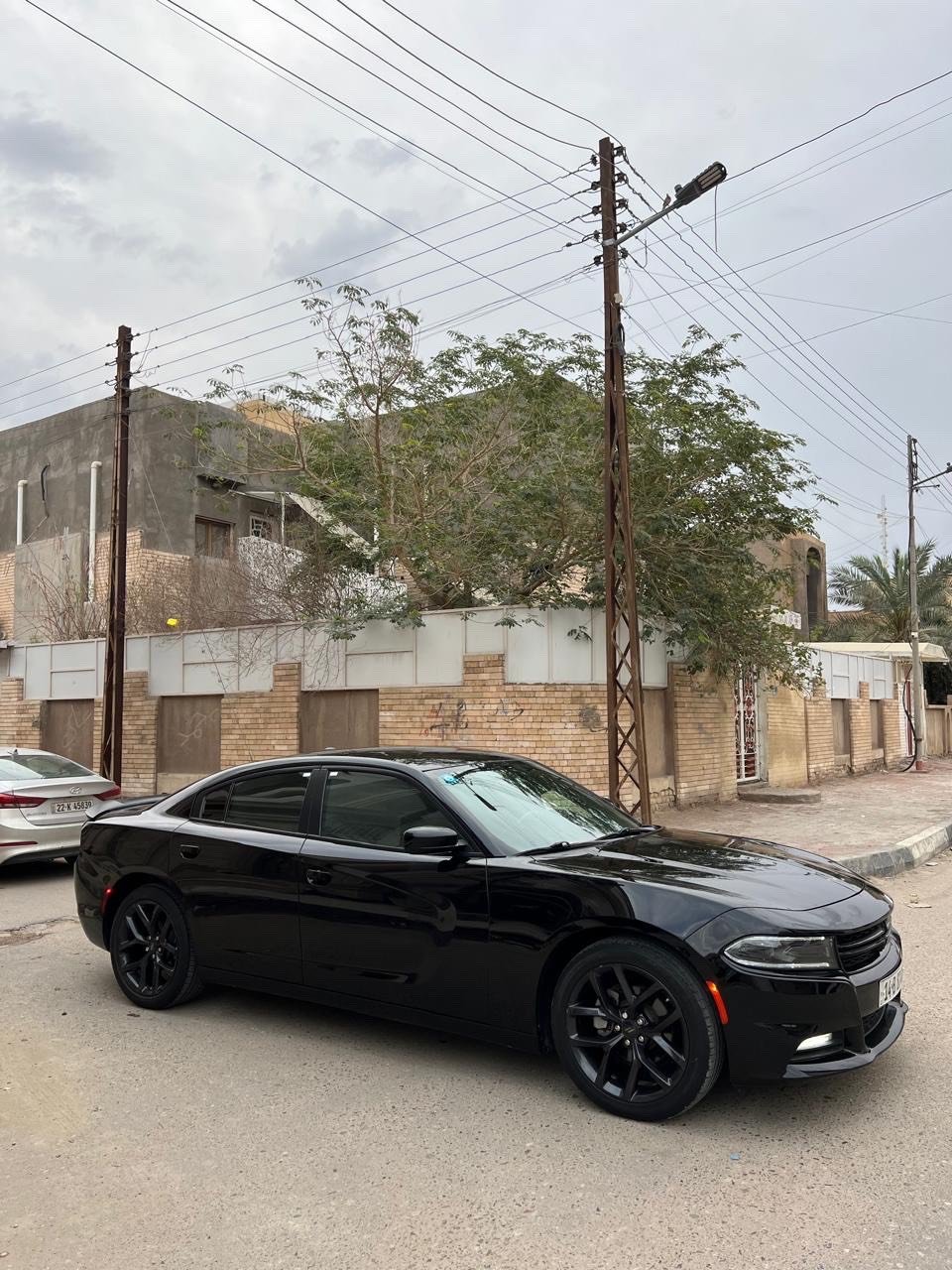 Dodge Charger Sxt 
مديل 2022 اصل
مرقمه بصره حره تحويل
 سياره بحاله الوكاله بعدهي ع وضع الشركه ماشيه 21 الف بعدهي بريحه شركه
محرك كير تبريد حداده تخم تاير 100%
حادثه بسيط دعاميات وبارد قليل فقط بدون تبديل وبدون قطره صبغ 
محرك 3600 تو ويل
السعر 235 وقابل للتفاوض
للاستفسار ***********
