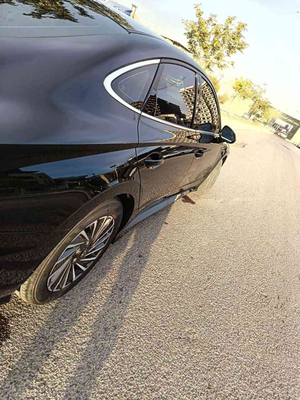 السلام عليكم
سوناتا هايبرد موديل 2025 حادثها جانبي بابين صبغ والجاملغ الأمامي مبدل نفس الون سياره حلوه جديده مواصفات sal
كير تعليك الجديد كشنين كهرباء +مقاعد تدفئ شحن وايرليس ماشيه 3000 بجم كبس
السعر ١٨٨ وبيها الاتصال ***********
