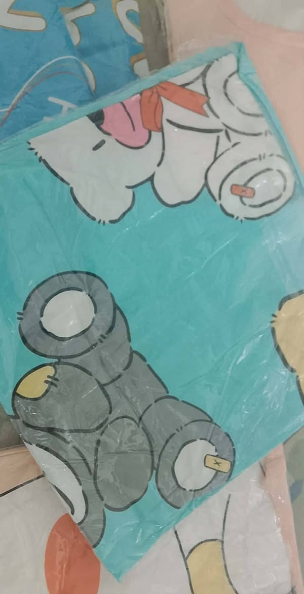 شلحة قصيرة تحت الركب
قماش فانيلة لطيف 
قياس فري سايز


**إذا كنت صاحب هذا الإعلان وتريد حذفه لأي سبب، رجاءا أرسل رسالة إلى الدعم الفني**