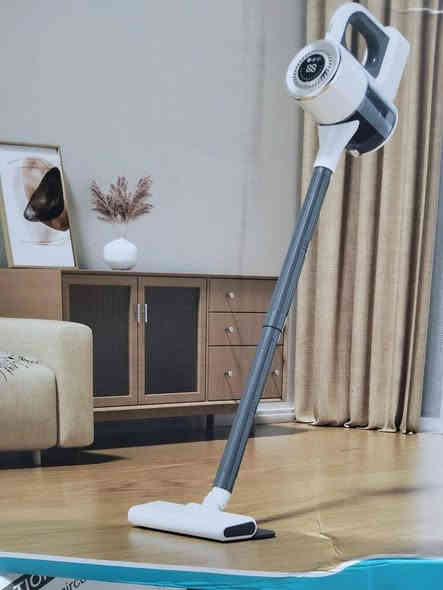 مكنسه شحن مع جميع الملحقات متعدده الاستخدامات المنتج كما موضح في الصور ثلاث سرعات قوه سحب قويه جدا 
السعر 50 
***********// *********** وات ساب
