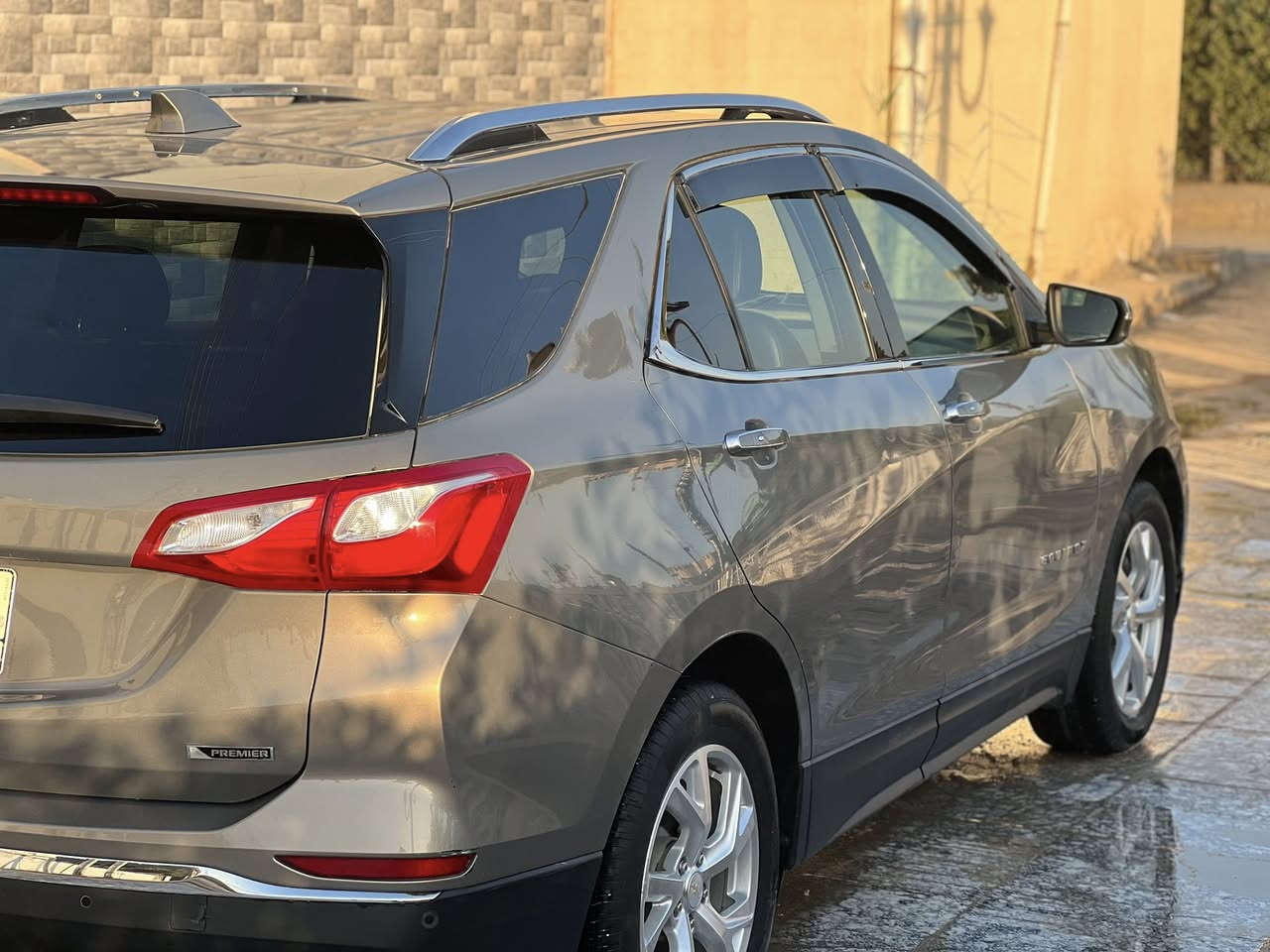 شوفرليت كوينكس 2018 بريمر
حادث / سرقة وتخريب
تبديل جاملغ وبنيد 
ذي قار ( حرة .. بأسمي ) 
تدفئة وتبريد بالمقاعد 

جنطة وكراسي كهربائي
شاحن وايرلس 
ويل 18 
رادار قيادة وتحكمات كاملة 
شاشة ايباد
مكان السيارة ذي قار / سوق الشيوخ

للاستفسار 
***********
