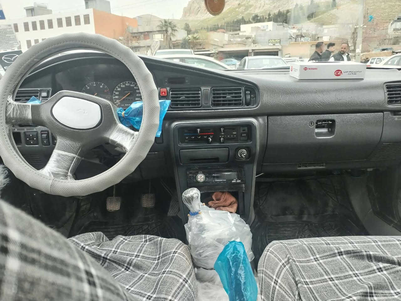 سڵاو لە ئە دمین
مازدا دوانزە وبە خ ئاڕمی پالا سیکی سلئ مانی
نمونە یە گئرو مە کینە و کارە باهی بە شە رت داعمو
لئدراوی نییە خایهیساتی نییە موسو بڕاوە و پە وە لیاتبە شە رت
سئعری  29 مە جالئکی برایانە
شوئن سە یسادق
***********
