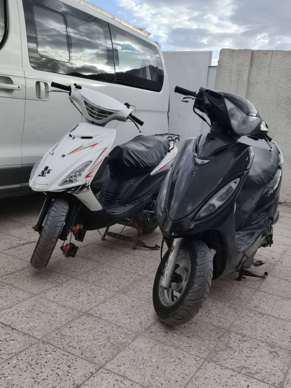 سلام عليكم دراجات لبيع سلف كهربائيات شلع شغاله دراجات خير من الله مفتوحات بوش وبستم هاذه رقمي ***********
