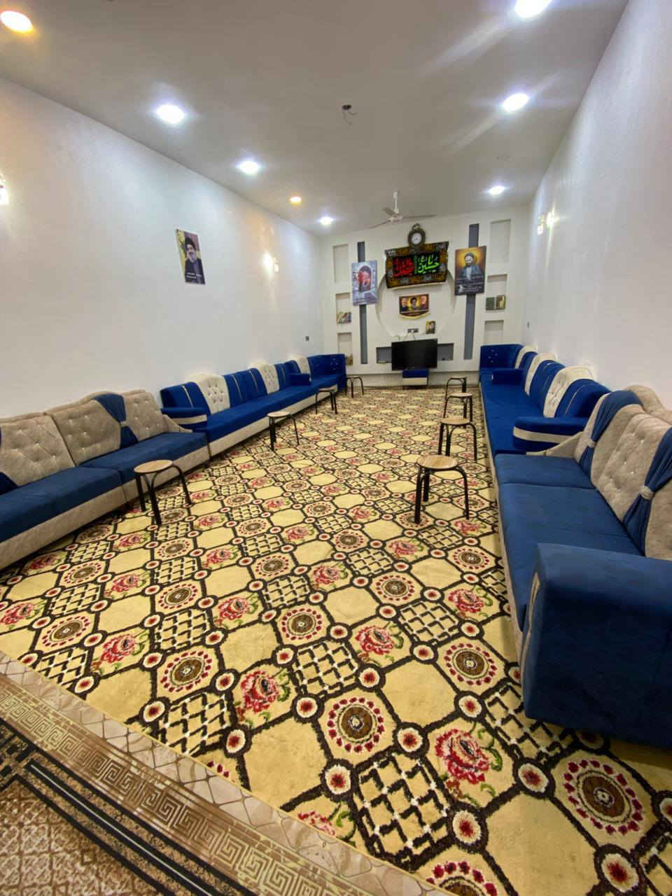 بيت لبيع قرب مجمع حسين جياد  الشارع السابع  
طابو زراعي سند ٢٥  مساحة ٤١٥م ✅ 

غرفتين ٥*٥ 

صاله ١٠*٥ 

مطبخ ٦*٥ 

استقبال ١٠*٥ 

مجمع صحيات WC داخليه و خارجيه 

حديقتين داخل البيت 🏠 

ارضيه بورسلين  درجه اولى 
مطبخ سيراميك درجه اولى 
صحيات سيراميك 

كهرباء ماء مجاري مولد ذهبي
يبعد عن التبليط ٢٠ متر 
خدمات كاملة ✅ 

البيت نظيف وجاهز للسكن بدون نقص 
ـــــــــــــــــــــــــــــــــــــــــــــــــــــــــ
السعر وللتفاصيل خاص ✔️
ـــــــــــــــــــــــــــــــــــــــــــــــــــــــ
للأستفسار أكثر مراجعة 
#مكتب_محمد_الجبوري لبيع وشراء عقارات القاسم والمقاولات العامة والتصاميم الهندسية 
#المكتب_مجاز_رسمياً والمكاتبات رسميه لضمان حقوقكم ✅ 
#عنوان المكتب شارع الجديدة مقابل مدرسة الزهراء مجاور اسواق نمبر ون 
***********  📲 
***********  📲
