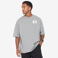 جوردن • مقاس M • أصلي