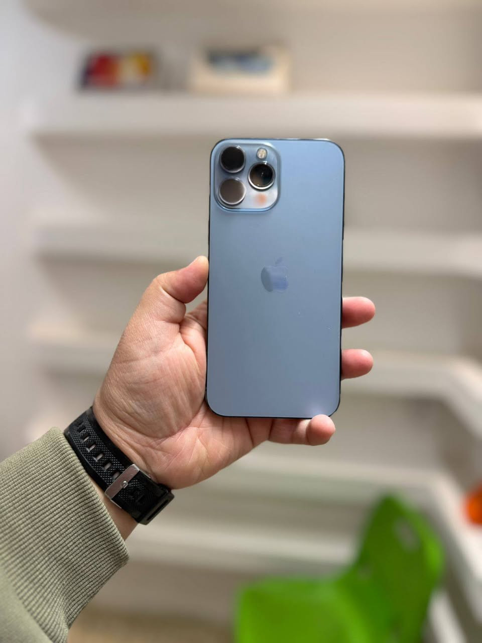 السلام عليكم
توفرت وجبه ايفون 13pro max نظافه عاليه في مكتب السجى للموبايل 
العنوان(قرب اسواق بيت كاني) 
***********
