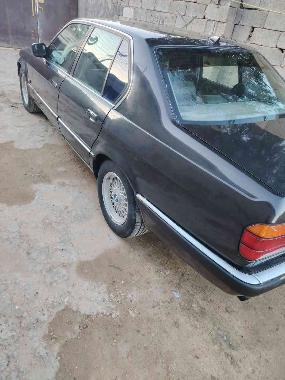 بي ام جديده كامله 730سته سلندر مفتوح مكينه اتلاثه ونص السياره جاهزه صدر نص عمر مكان بغداد ابو غريب السعر 64
***********
