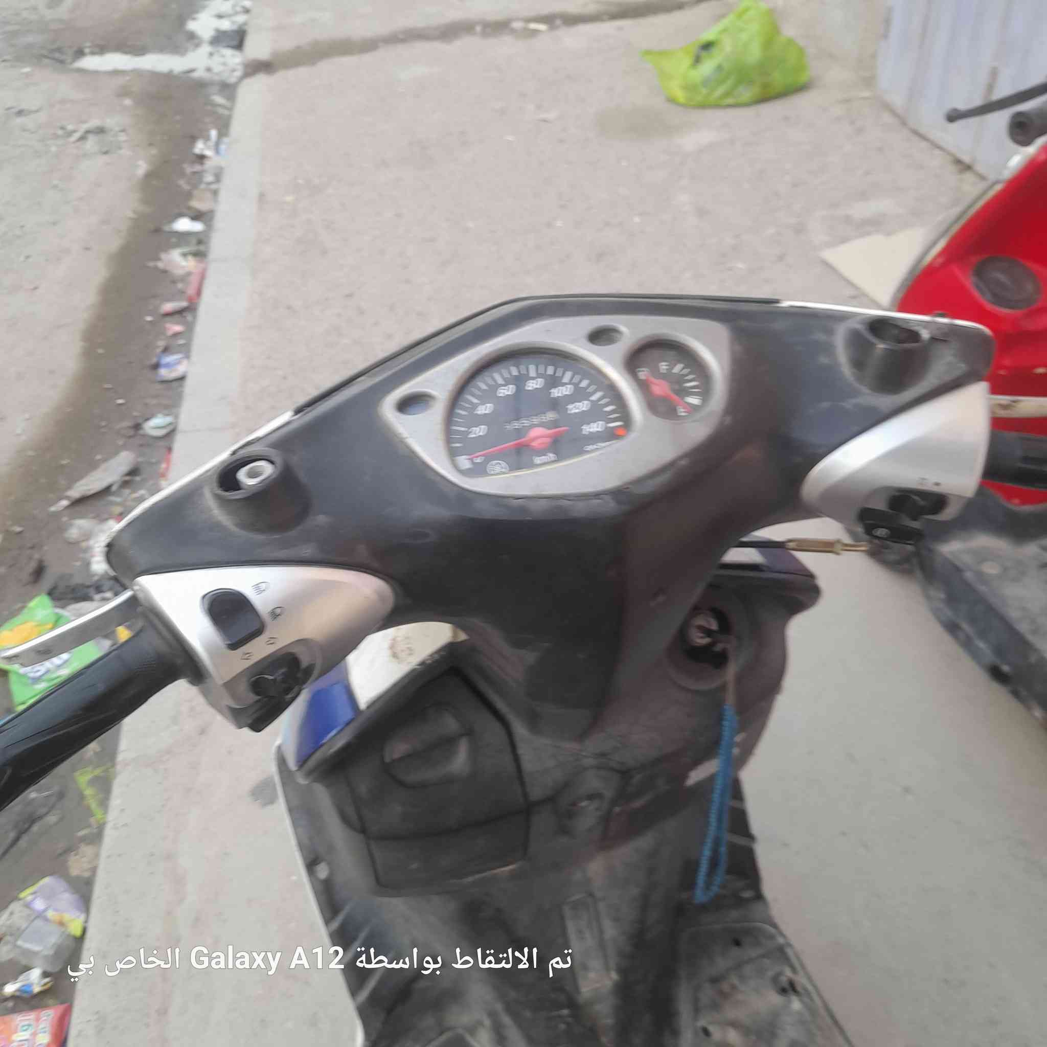 السلام عليكم سكنس ياباني نضيف سلف هندر كهربيات كله شغاله تايرات جداد السعر ٣٧٥الف مكاني لامين يم سوك الامين هاتف ***********
