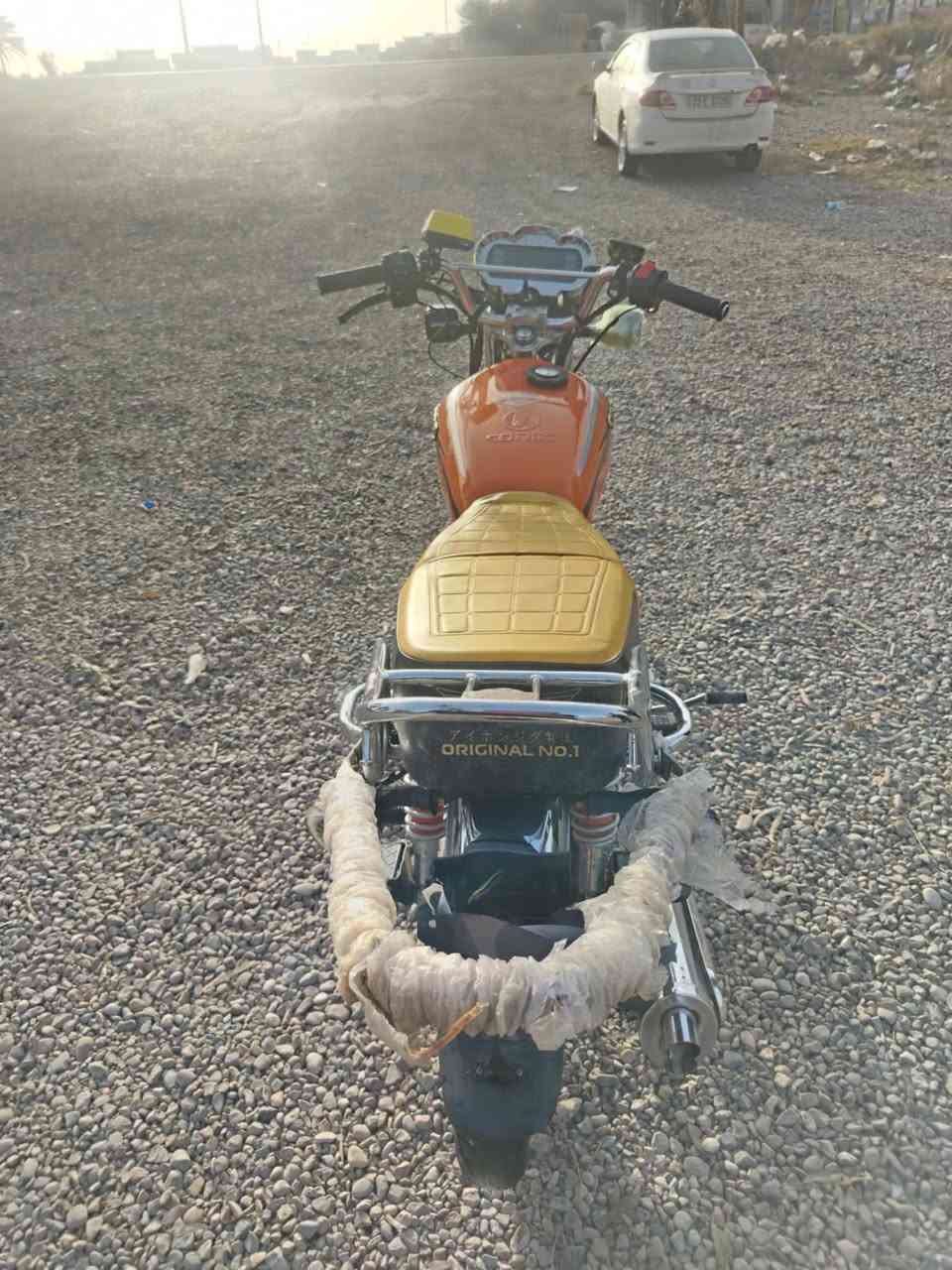 سلام عليكم دراجه تايكر موديل 24 للبيع لون مميز دراجه حلوه وناعمه نواقصها فقط بك لايت دراجه نضيفه ومتروكه مكاني ديالئ المقداديه ناحيت ابي صيدا السعر675 وبيها مجال قليل رقم تلفوني ***********
