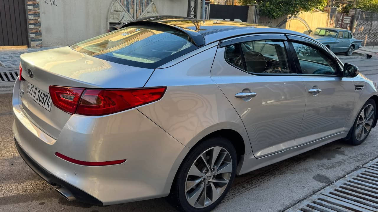 سيارة اوبتما كلين تايتل بيها دائر الخلف بارد
كوري باي كوري موديل 2015 
محرك 2400 دوش
كير عادي توماتيك AT
ماشية 85 الف كيلو
تبريد قطعتين
‎شفتات ستيرن 
‎وسائل ترحيب 
‎كشنات جلد
‎بانوراما
لايتات زينون 
طخم امامي خلفي جديد
‎طخم تواير جديد 
‎سنوية هزة جديدة
‎سيارة جديدة ادامة كاملة للمكينة 
باتري جديد
مابيها مصرف 
***********
سعر نقد 145$ موصل, نينوى
