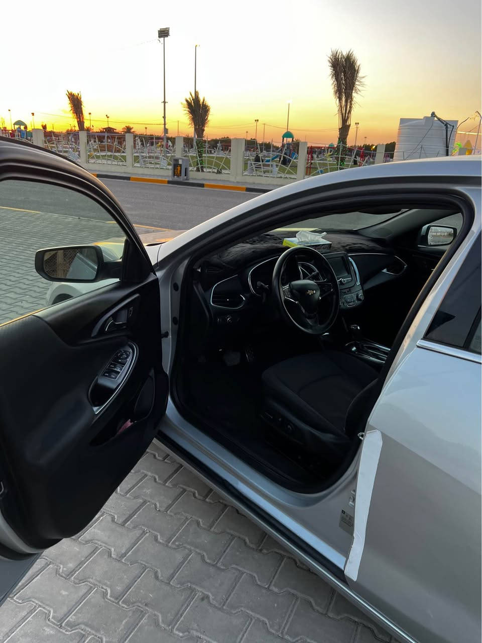 السلام عليكم ماليبو موديل 2016
وارد امريكي رقم اربيل تحويل او وكاله  
سياره جاهزه تدفئه تبريد تخم تاير كير محرك حداديه كله تمام
ضربتها كلش حلوه مرفوقه بل منشور وبيها بارد باب السايق وخشم البنيد وبيها رشات كلير  السعر 100$ شده وبيها مجال رقم الهاتف *********** الزبير, البصرة
