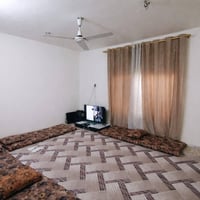 أبو غريب حي الشهداء • موقع تجاري • ٨٠م