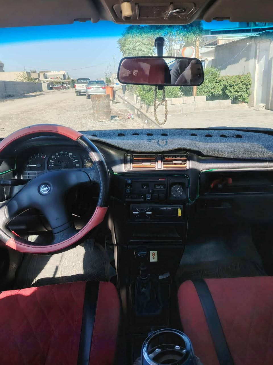 أوبل فكتره موديل 1991 گير ومكينه بشرط رقم اربيل قفل مركزي للاستفسار اتصل ***********السعر 35
