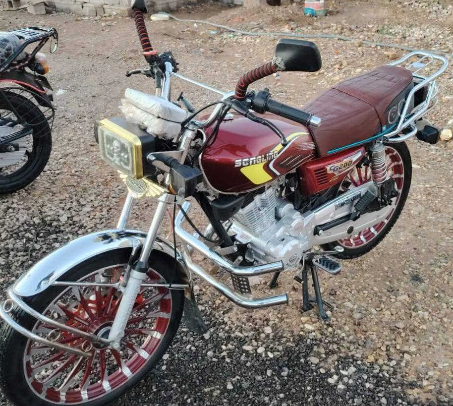 سلام عليكم دراجه للبيع موديل 2025 مكينه 200 دراجه مكفول تايرات شركه السعر خاص مكان بغداد تقاطع نهروان 
***********
