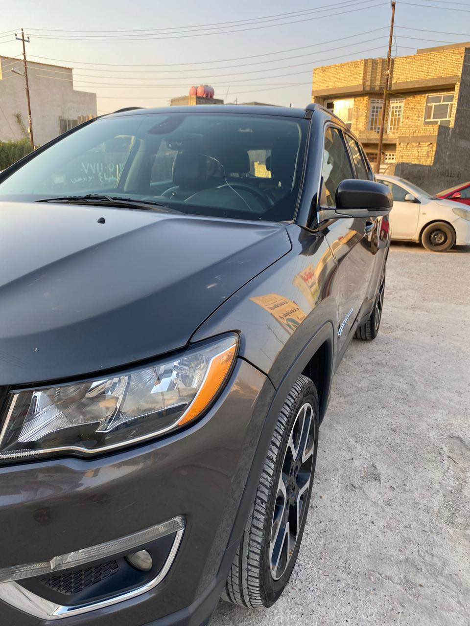 السلام عليكم
جيب كومباس ٢٠١٨ فول مواصفات لمتدد
مكينه ٢٤٠٠ كير ٦ نمر تو ويل
رقم جديد سنويه 2031
حادثه موضح بصور حادثةكلش بصيط 
وبدل مكينة شرط الفحص إذا مو فول مرجوعه 
وبيه سونار 
مواصفات 
جنطه كهرباء
هيتر كشن سايق وكشن الصدر ستيرن هيتر
كشن السايق كهرباء
بصمه تشغيل بصمه بيبان تشغيل عن بعد
سايد بريك بصمه
تبريد قطعتين
مثبت سرعه 
رادار خلفي رادارات جوانب
السعر 131$ وبيه مجال بسيط 
الاتصال ***********
مكان السياره بغداد  الدوره وإذا تجي الصبح تفحص بلوزيريه الصناعيه موجود لل6 المغرب بغداد, العراق
