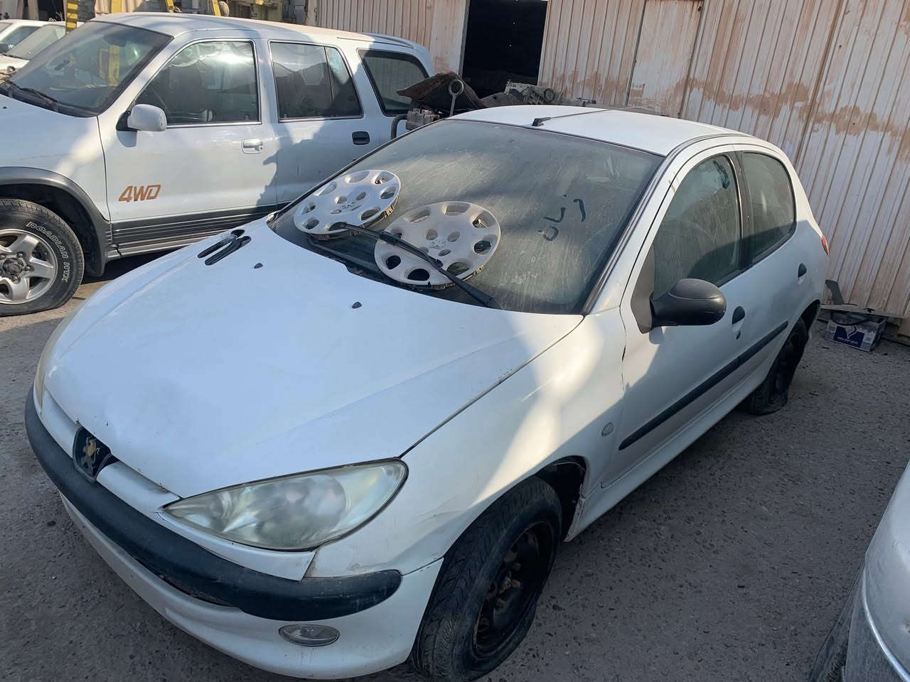 السلام عليكم بيجو 206 كير عادي عدد 3 مال مزاد كتاب مزاد ادوات بدون تسجيل مكان بغداد جسر ديالى الجديد للاستفسار
 ‭***********‬
