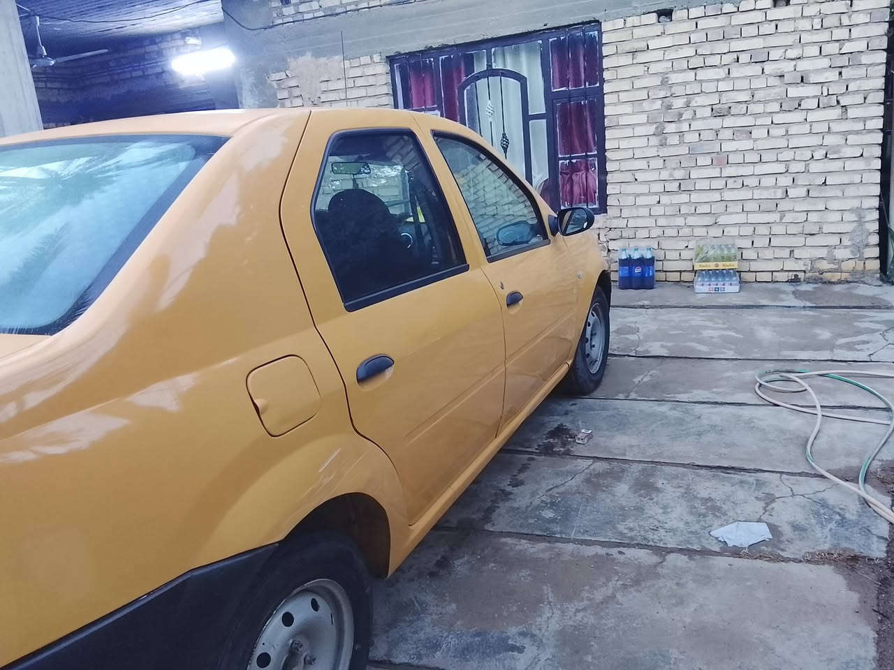 سلام عليكم رينو لوكان ٢٠٠٩ 
رقم بغداد انكليزي جديد 
سياره مكينه وكير خير من الله كفاله 
كير فرنسي اصلي 
باتري جديد 
تخم تاير جديد 
سياره أحله من الصور 
مكاني بغداد الراشديه مقابل الحسينيه 
سعره ٣٩ وبيهه مجال للطيبين 
***********
***********
