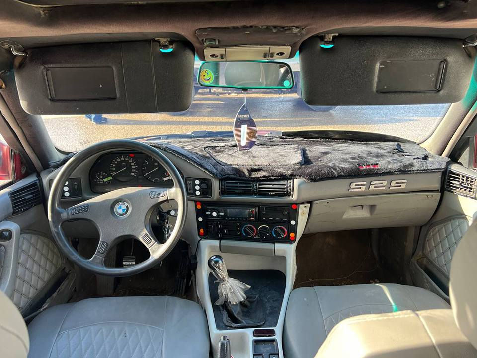 سڵاوی خوای گەورەتان لێبێت .. bmw مۆدیل 92 ئاڕم پلاستیک هەولێر بەس کاڵبۆتەوە بەشەرتی ئەوەلیات ،، مەکینە 520 کەپسی دیجتاڵ گێڕ عادی سڵاید ناو ڕەساسی دوو جام کارەبا تایوویل سپۆرت دەعمی سپۆرت سەیارەکە دواو پێشی کەپسە شانو سەقفی بەشەرت دەعمو لێدراوی هیچ نیە سەیارەکە گێڕو مەکینەو ئەکسلی بەشەرت کارەبای کامل مەزبوتە هی ماڵی خۆمە کامل گیانی مەزبوتەو بێ مەسروفە کەرمیو ناو گێچ و دارو بەردی ئیش ئەکات بیلاد تەبریدیشە،، بۆ فرۆشتن لە سلێمانیم سعری 30 گەڵاو معامەلەیەکی زۆر زۆر کەم ،، ژ.م *********** ❤ السليمانية, العراق
