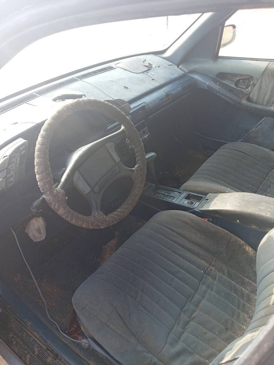 سلام عليكم سياره بونتياك مديل ٩١كير ومكينه مكفولات كاطعه ناريه تخم تاير جديد حداديه  راعيه ماوصله سعر ١١وبيه مجال *********** مكاني الديوانية الحمزه الشرقي
