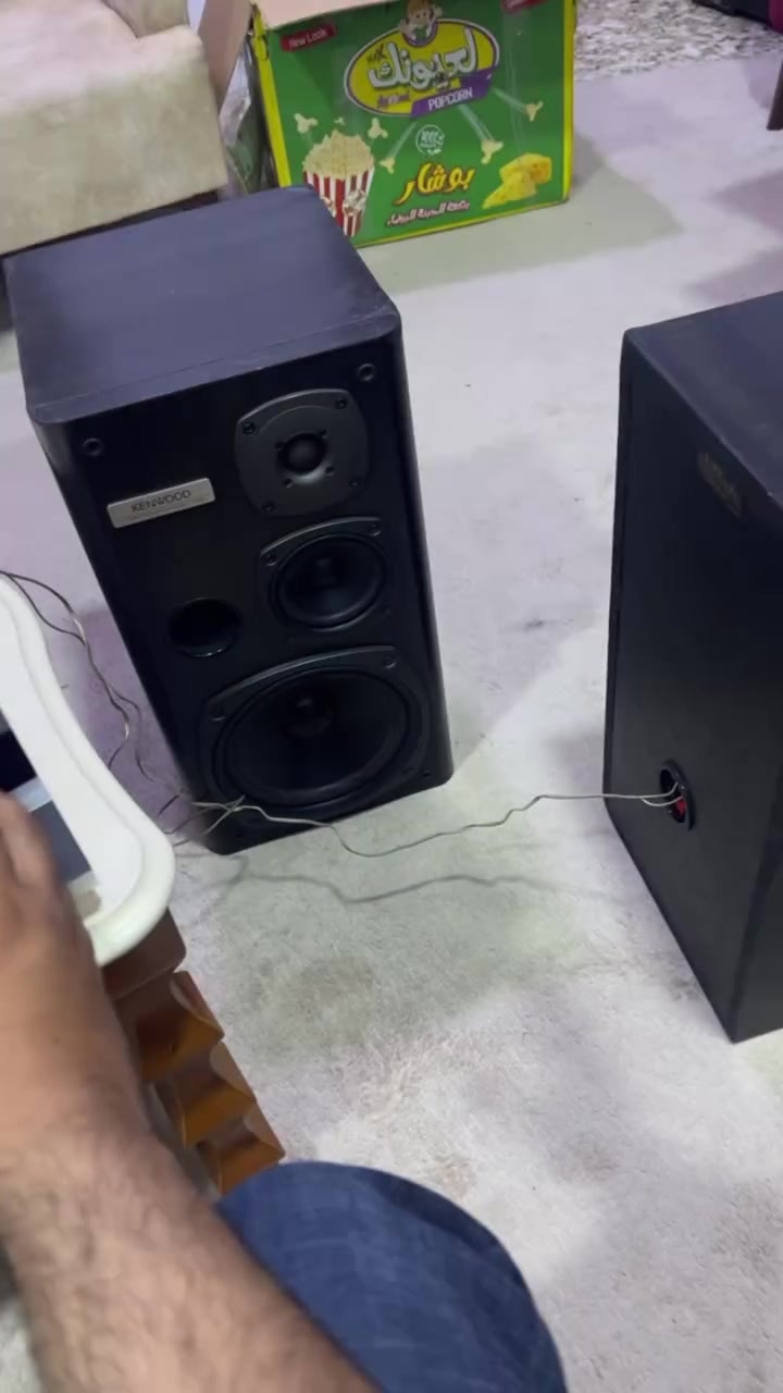 للبيع ريسيفر سينما منزلية
Onkyo TX-SR606 7.1 Channel AV Receiver

جهاز معروف بقوة الصوت والإحساس السينمائي الحقيقي، مناسب للأفلام والموسيقى وبناء سستم هوم ثييتر محترم.

المواصفات:

* 7.1 قناة
* دعم Dolby TrueHD و DTS-HD Master Audio
* مداخل HDMI متعددة
* صوت قوي ونظيف مع بيز ممتاز
* يدعم سماعات كبيرة بكل راحة
* مناسب للأفلام والألعاب والموسيقى

الجهاز:

* شغال بصورة ممتازة
* الصوت وكل القنوات تعمل
* استخدام شخصي
* بدون ريموت كنترول

ملاحظات:
هذا الجيل من Onkyo معروف بخامة الصوت الثقيلة والقوية مقارنة بكثير من الأجهزة الاقتصادية الحديثة.

السعر : ١٧٥ الف 
مكاني البصرة 

للمهتم يراسلني خاص.


**إذا كنت صاحب هذا الإعلان وتريد حذفه لأي سبب، رجاءا أرسل رسالة إلى الدعم الفني**