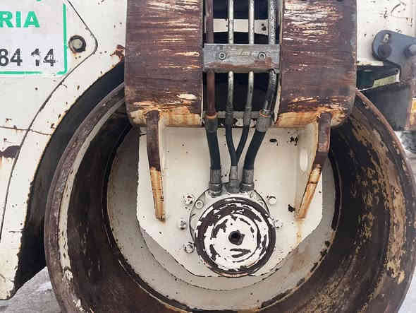 السلام عليكم 
حادلة تريكس 2007 دبل فابريتر شغالة وحيل حلوه ونضيفة هواي 

السعر 50 ورقة 
مكاني صلاح الدين 
رقم الهاتف ***********
