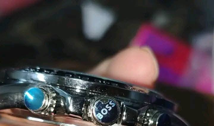 ساعة ماركة  قطعة. غنية عن التعريف ماركة. كلش قويه وثكيله قطعه تجنن جميع السناتر شغاله مختمة بلكامل الي تعجبه يخلي سعر والف عافية


**إذا كنت صاحب هذا الإعلان وتريد حذفه لأي سبب، رجاءا أرسل رسالة إلى الدعم الفني**