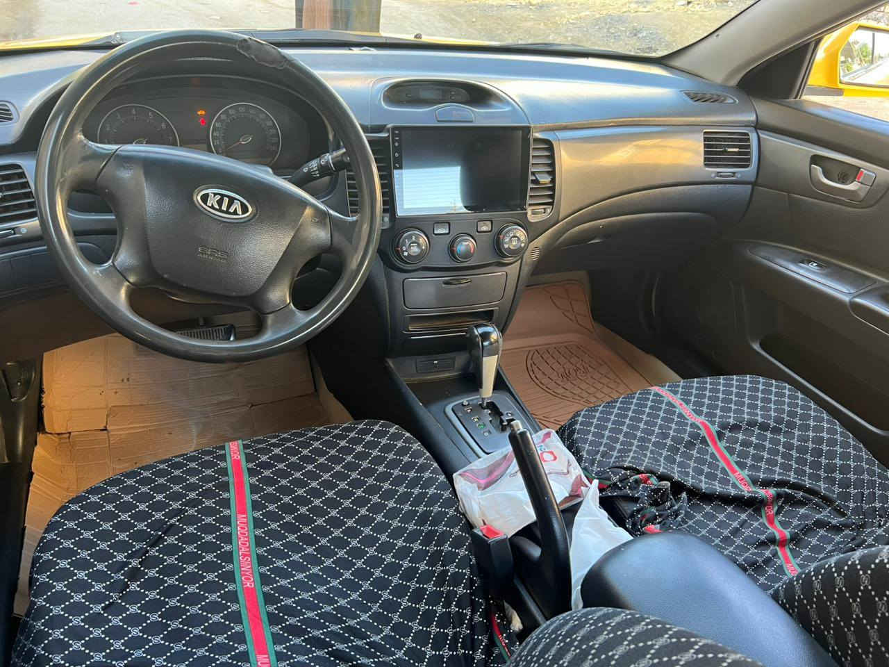 اوبتيما (لوتز) وارد كوري 
2008 صفره رقم بغداد ب اسمي 
بيهه تصليح خفيف بدون اي دواخل 
سياره نضيفه بمعنى الكلمه 
صبغه جديده دواخل السياره كلش نضيفه 
ومكينتهه رخيصه ب450 الى 500 الف 
وكيرها سعره 100 الف 
كامله كهربائيات كلهه شغاله 
شاشه تاب وكامره  
تخم تاير جديد صار شهر من شاده 
مكان السياره ناصريه مركز 
للاستفسار الاتصال (***********)
