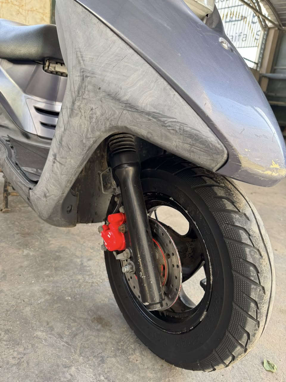 سلام عليكم بريز لايت جوة الدراجة كفاله عامه  مكفولة من كلشي السعر خاص و اي ستفسار اني خادم *********** مكاني بغداد
