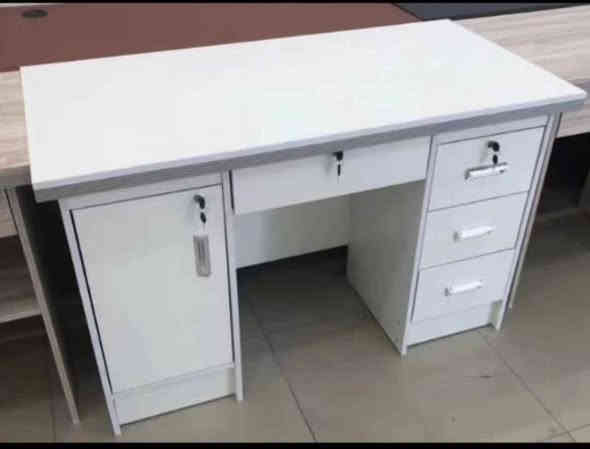 ميز مكتبي خشب ثقيل ماستر
 قياس 80 سم سعر 85  الف    
 قياس 100 سم سعر 100 الف
 قياس 120 سم سعر 125 الف
 قياس 140 سم سعر 145 الف
للحجز والاستفسار يرجى مراسلة الصفحة او الاتصال
          على واتساب *********** 
          على واتساب *********** 
تتوفر خدمة توصيل داخل محافظة البصرة----اجور توصيل حسب مناطق البصرة 
#اثاث #ميز #مكتبي #العشار #خشب اثاث البصرة / تركي وماليزي - البصرة
