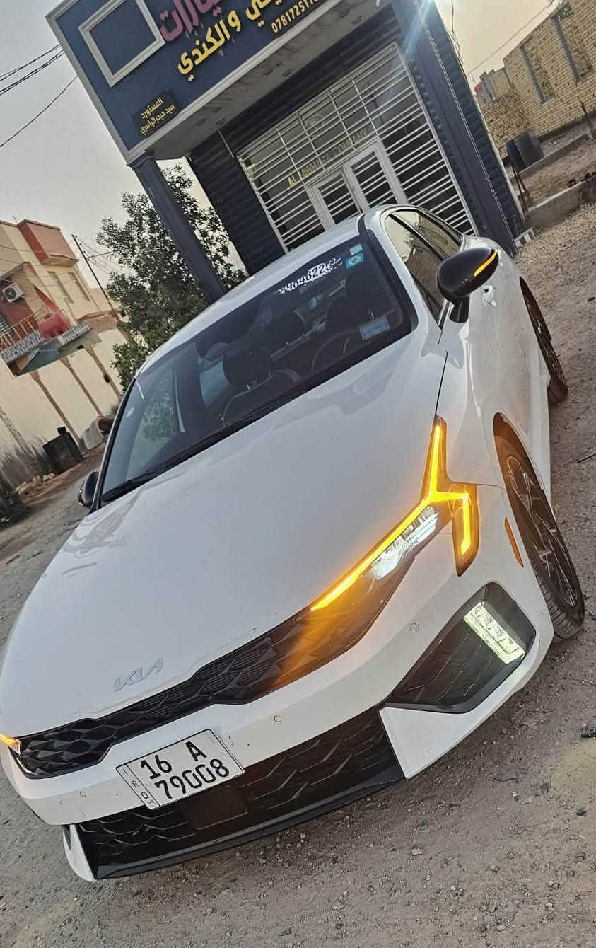 السلام عليكم
كيا K5 وارد امريكي GT 2025
ماشيه 11 الف دخول جديد مرقم قادسية شهداء 
موصفاتها فول عدا الفتحة محرك 2500
السيارة جاهزة ماعايزة شي وبالعافية على الي ياخذها 
ضررها تبديل قبق جنطة ودعامية نفس اللون
صورة الحادث ورقم الشاصي مرفق مع المنشور 
مكاني ديوانية حمزة الشرقي 
سعرها 170 
للأستفسار الاتصال ***********
