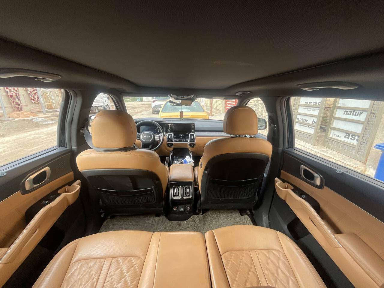 السلام عليكم 
كيا سورنتو موديل 2022 
فول مواصفات 1/1 اعلى مواصفات بالسورنتو 
بدون حادث بيه طخه بقبق الصندوك مال امريكى فقط وصور الحادث والسونار 
بالمنشور سياره جديده رقم بغداد بسمي 
تحول ثاني يوم رقم وهزه جدد مكانه بغداد 
سونار المندلاوي جديد سياره جاهزه السعر 
215$
نظام هايبرد شحن وبانزين بدون ايرباك 
اقرا المنشور قبل الاتصال ‭0771 910 1114‬ بغداد, العراق
