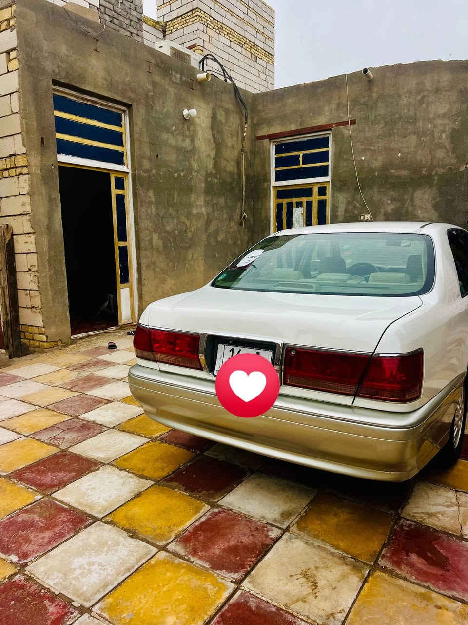 السلام عليكم ورحمه الله
ملكه كفاله من الكص والعيب الشرعي والنقل والاصوليات 
صبغ عام لغرض الهزة 
مداور ثاني يوم وين ما اعجبك مشروع وطني رقم القادسيه
قرار 48 موديل 2001
دكمتين 
برده خلفيه 
بك لايت كرستال 
تخم تاير صارله يومين 
محرك فيفيتي 3000
ترايك 180 وين ما تريد 
السعر 120 وبيه مجال العنوان ناصريه مركز 
اتصال ***********
