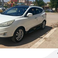 توسان موديل 2012 بانوراما تحكم مقود جهتين بصمة تشغيل بصمه ابواب كاميرا...