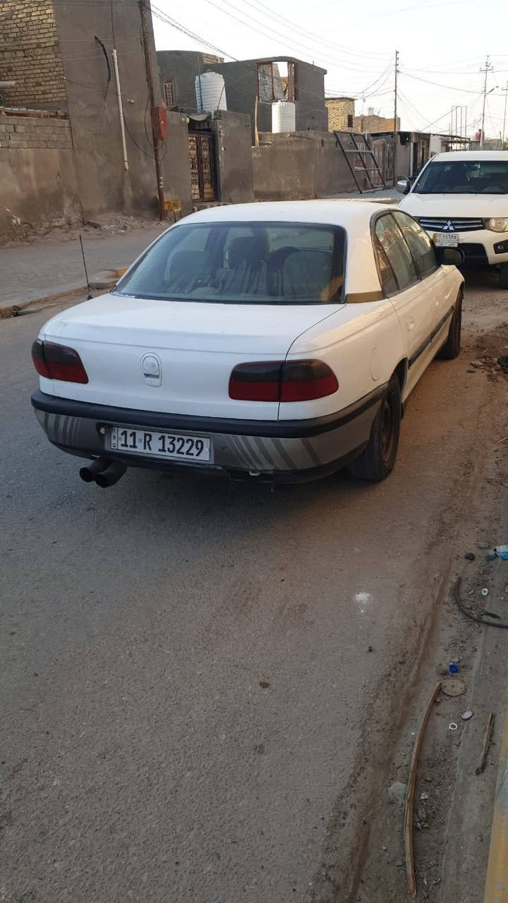 مرخصة الادمن اوبل بزون مديل ٩٥
مكينه ٢٥٠٠ في في تي جاهزه من كلشي تبريد شغال سعر٤٥ وبيها مجال بسيط ***********
