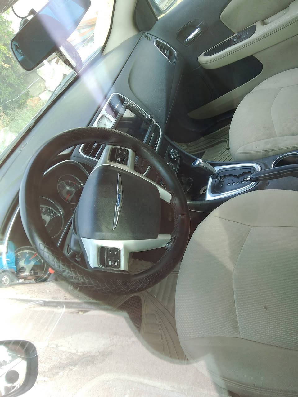 السلام عليك سي 200 أمريكي 2013  سياره تخبل 
مال جناي مكينه2400 طيران سياره مال بيت الله شاهد 
وين مايعجبك اطلع تخم تاير جديد ادامه عليه سياره كله  كشنات كهرباء تنته سلايت سياره ياخذه يدعيلي عليه كله بلادي اي صبغ مابيه مكاني بغداد المحموديه احبه من صور سيارة السعر 78 وبيها مجال شراي انتصل وشلع عيوني *********** وتساب 💓🩸
