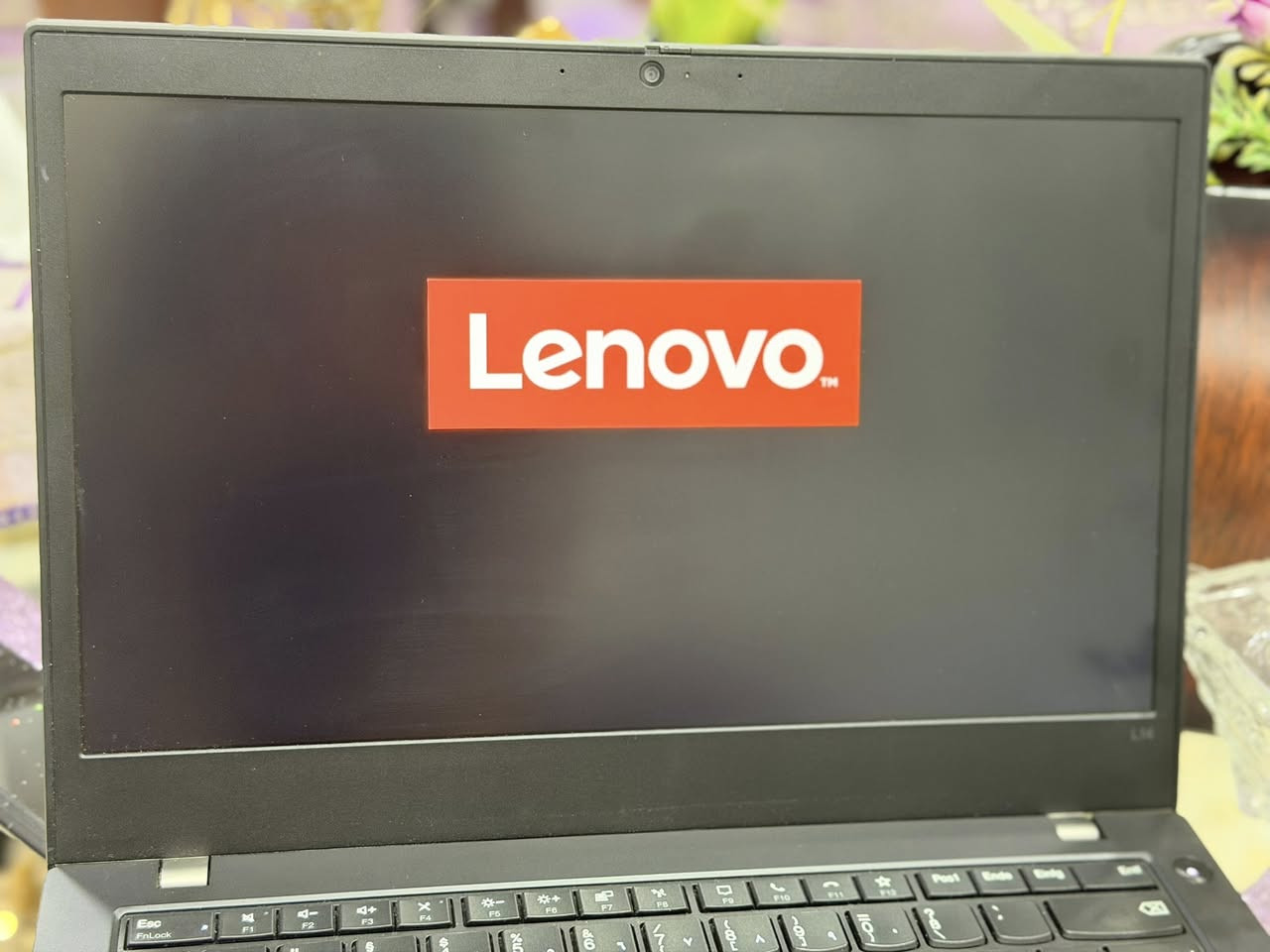 لابتوب lenovo  thinkpad جيل عاشر حجم الشاشة 14 للبيع 
للاستفسار التواصل على الرقم +964 770 250 4673


**إذا كنت صاحب هذا الإعلان وتريد حذفه لأي سبب، رجاءا أرسل رسالة إلى الدعم الفني**