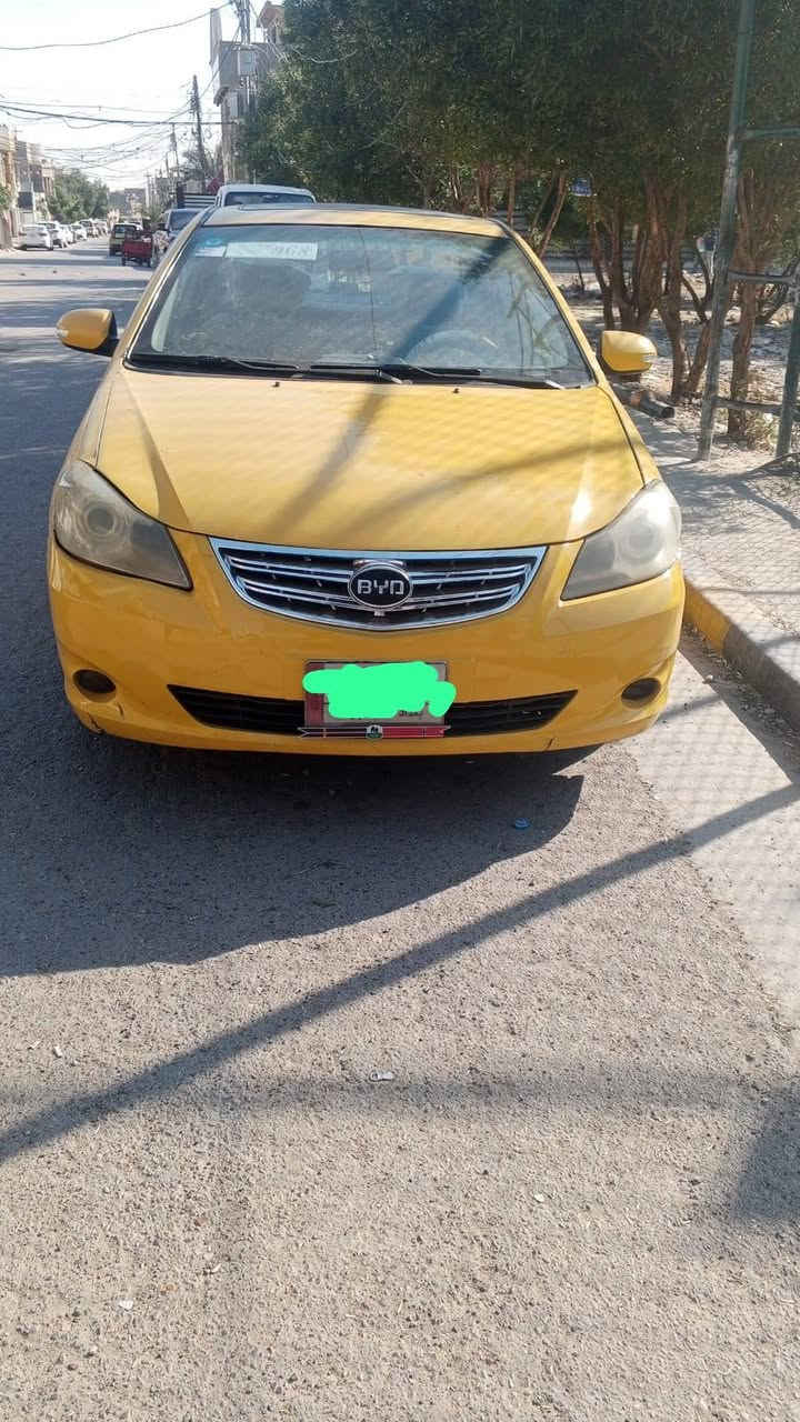 السلام عليكم بي وايدي موديل ١٣ بصمه وسلايت وكير اوتماتيك بلاديه بيها قطعه صبغ حلوه ونضيفه تخم تاير جديد بيها نواقص بسيطه تريد اكصهن من سعرها تريد اني اكملهن بيع 45وبيها مجال بسيط او مراوس حسب القناعه لايت زينون هزه جديده ارقام دولي باقي بس استلهم هيئه مصفره رقمي *********** رقم بغداد
