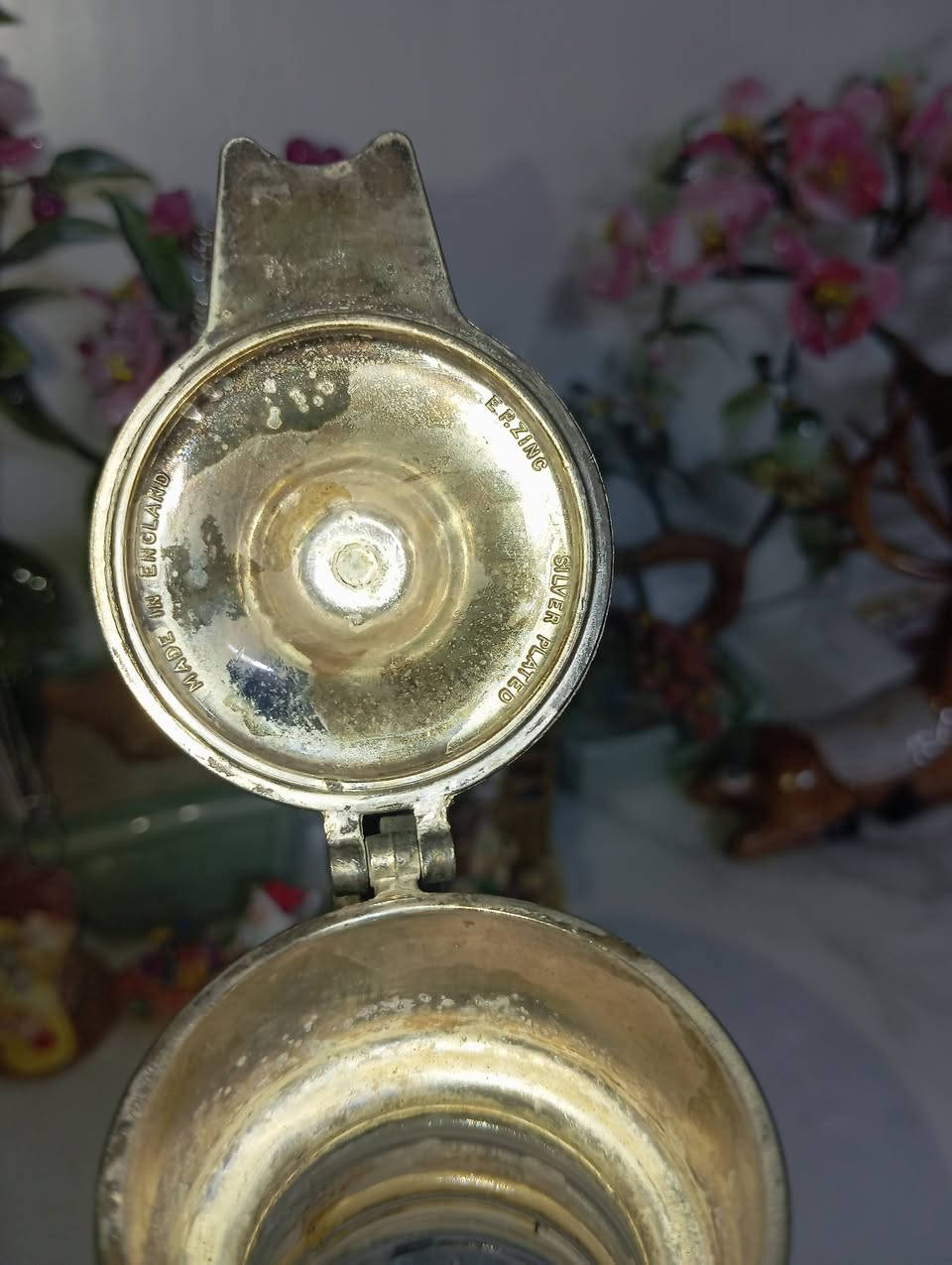 دولكه من الكرستال  طلاء فضة السعر 20 الف 
يوجد توصيل كل محافظات العراق


**إذا كنت صاحب هذا الإعلان وتريد حذفه لأي سبب، رجاءا أرسل رسالة إلى الدعم الفني**