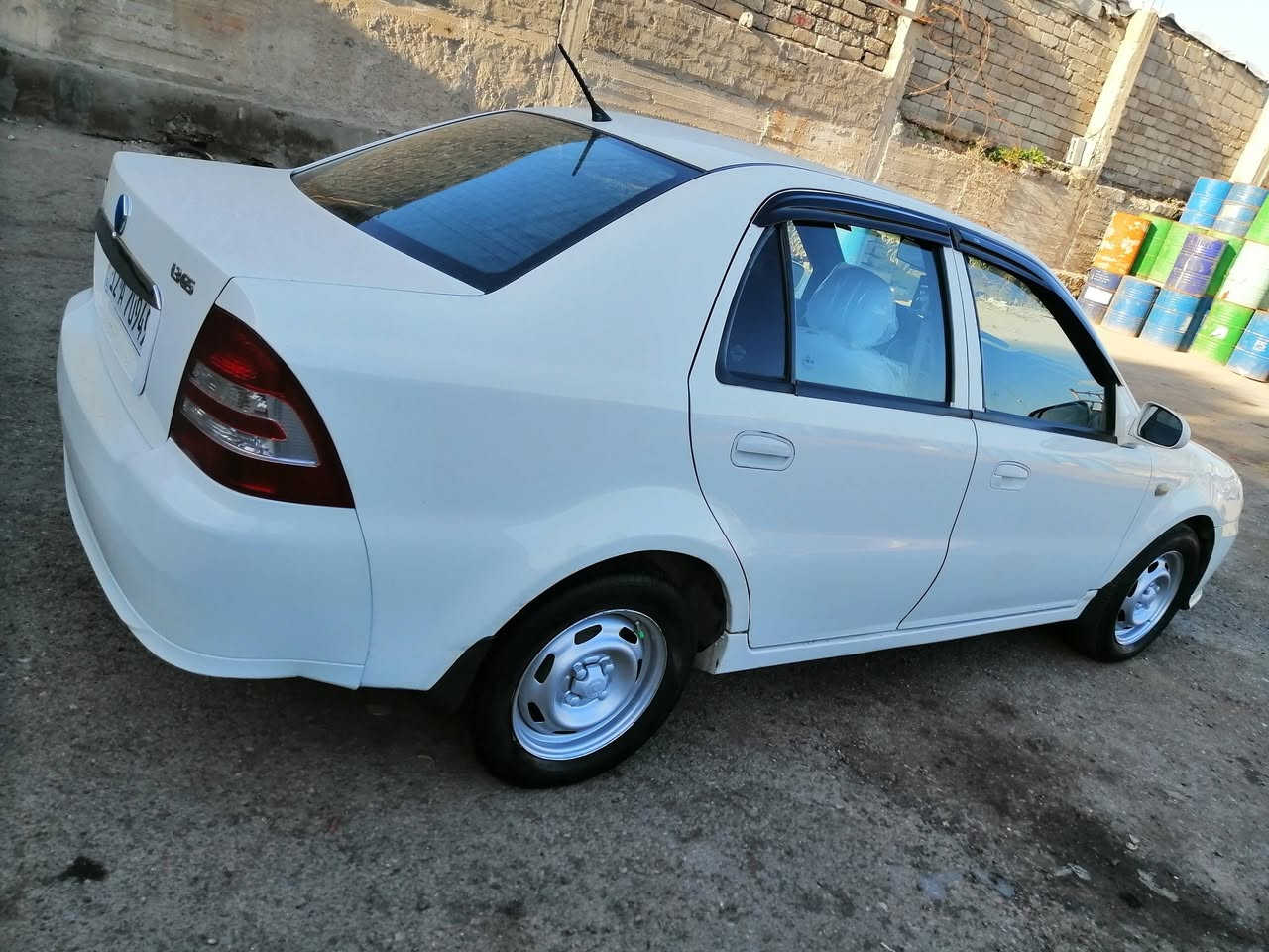 للبيع سي كي خصوصي 
رقم نينوى مسطرة 
بدون ضرر 
شرط المحرك والكير 
تبريد وتدفئه كلو شغال 
(شرط التحويل) 
السعر(58)$ وبيها مجال للشراي 
اخوان الي مو شراي لا يتصل رجاءا 
رقم الموبايل.           ***********
***********
