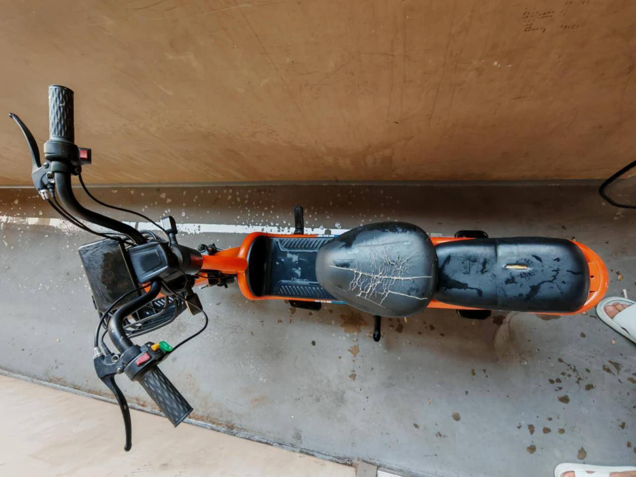 سلام عليكم ورحمه الله وبركاته ✨
دراجه نوع شحن نضيفه تخبل 
يحتاج الهن بطاريات فقط تقريبآ الوحده بأقل من 20 الف وبيها 4 يحتاج الهن 
السعر 130 وبيها مجال للشراي يتفضل خاص.  
مكان بغداد العبيدي أو مجمع بسمايا السكني .


**إذا كنت صاحب هذا الإعلان وتريد حذفه لأي سبب، رجاءا أرسل رسالة إلى الدعم الفني**