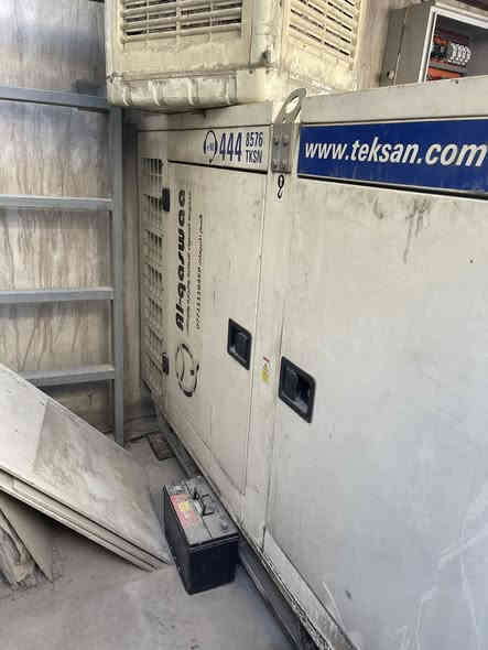 لبيع مولدين كاتم جاهزات للشغل وبحالة ممتازة 🔥
🔹 بيركنز – 80 كيفي – لون أبيض
مكينة قوية، صوت ناعم، مناسب للأحمال العالية

🔹 كامنز – 50 كيفي
استهلاك قليل + أداء ثابت

📍 المكان: بغداد – الكرادة / شارع 62
💰 السعر للاثنين معًا: 85 ورقة
📞 للتواصل: ***********

فحص وتجربة على الواقع… السعر قابل للنقاش بعد المعاينة
