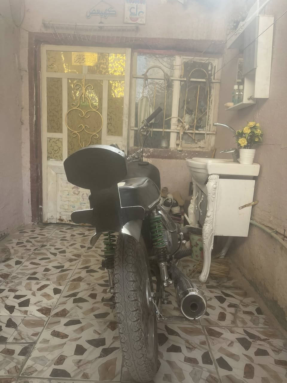 اربعه كير كلك مبدل كور فقط عنوان النجف
حي رحمة 
سعر 300 بيها مجال شي قليل 
تواصل وتساب موجود فيس
***********
