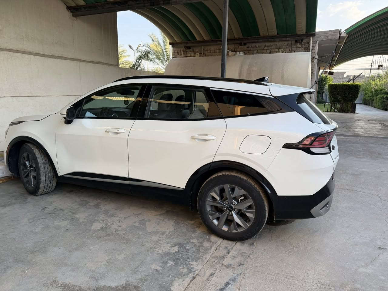 سلام عليكم كيا سبورتج موديل 2024واراد أمريكي ماشيه 55  ضرره جاملغ سياره نضيفه جدا السعر 215 وبيهه مجال سياره فول مواصفات رقم بغداد ***********
