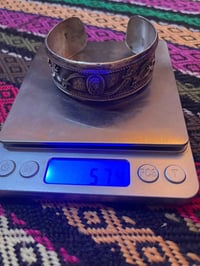 معضد فضه وزن 57 ونص الغرام ب 4000 قفل مكاني بغداد 07721735904