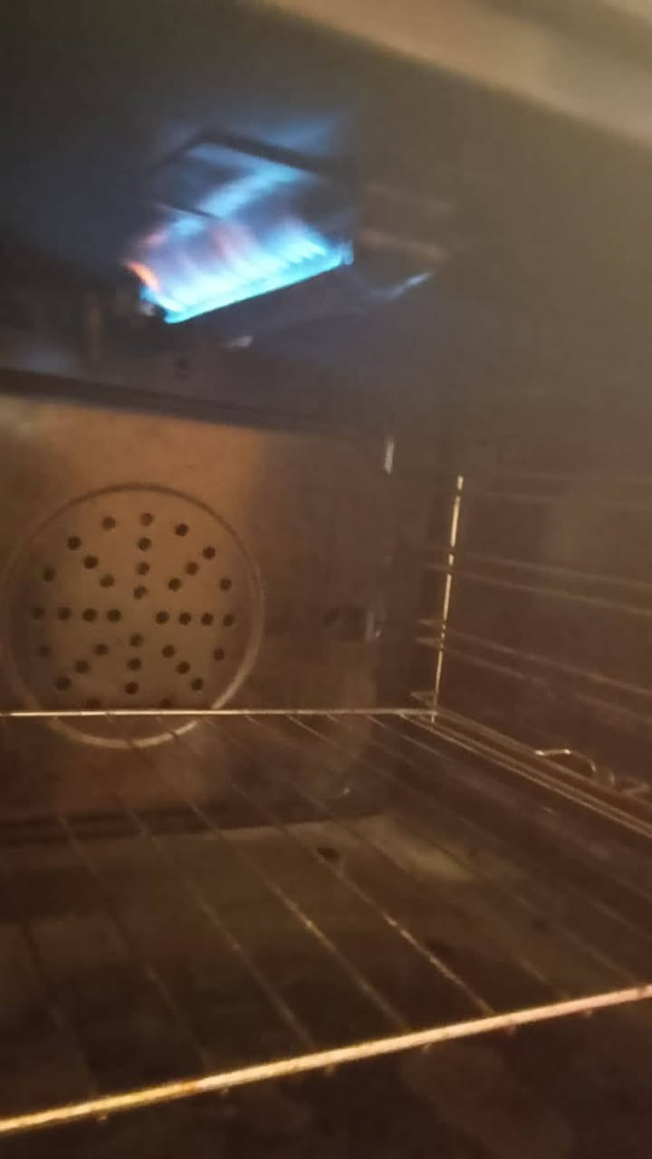 طباخ للبيع  شراي راسلني خاص ***********
