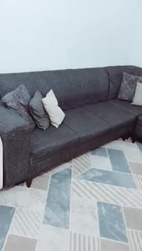 كنب • نظيف • للبيع