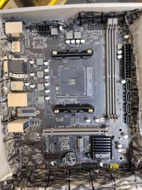 قطع كمبيوتر • اسعار ثابتة • توصيل جميع المحافظات