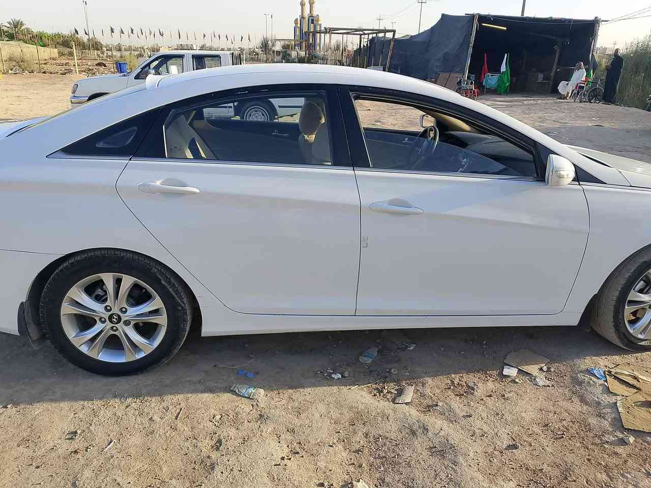 السلام عليكم
سوناتا خليجي 2012 بغداد بأسمي 
دواخل بيجي
كفاله عامه من الدعاميه للدعاميه
محرك 2400 شرط مامفتوح
تبريد شرط حداديه شرط
كهربائيات شرط ماناقصه شي 
السعر 135$  بيها مجال قليل
الديوانيه الحمزه الشرقي  
***********
