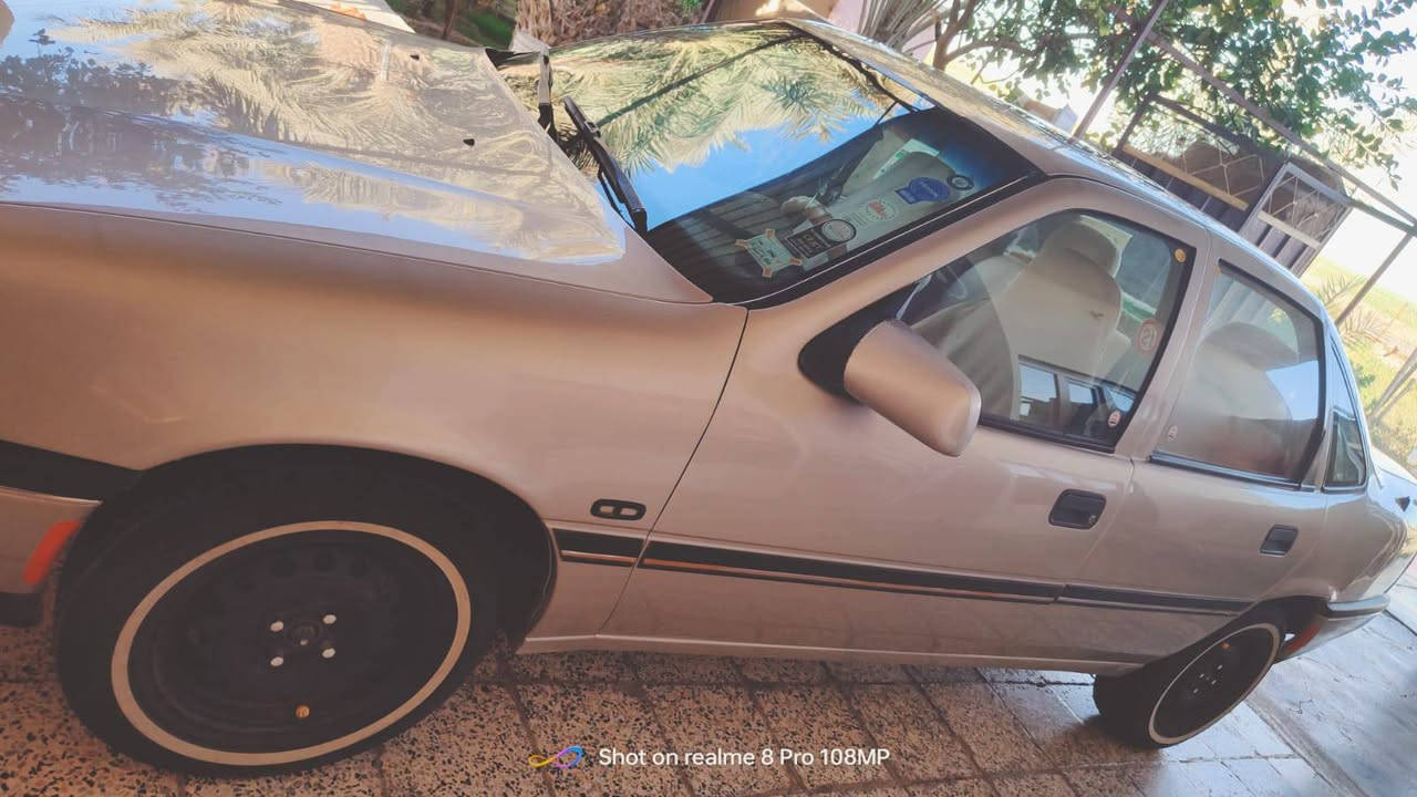 ابوبل فكترا حجم 16 موديل 92
سنويه ساقطه 2020
صبغ جماليه 
السعره 40 بيه مجال

للاتصال ؟. ***********
