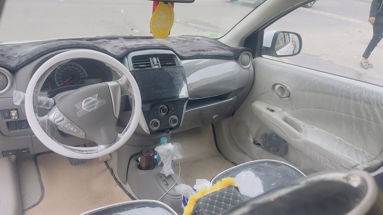 سلام عليكم نيسان سني  مديل 2025 ماشيه 13مدوشمه كامله سياره كلش جديده بيه ضمان3سنوات شركه السور ام لبليته زركه هندي ***********مكلف بل نشر هاذ رقم صاحب سياره
